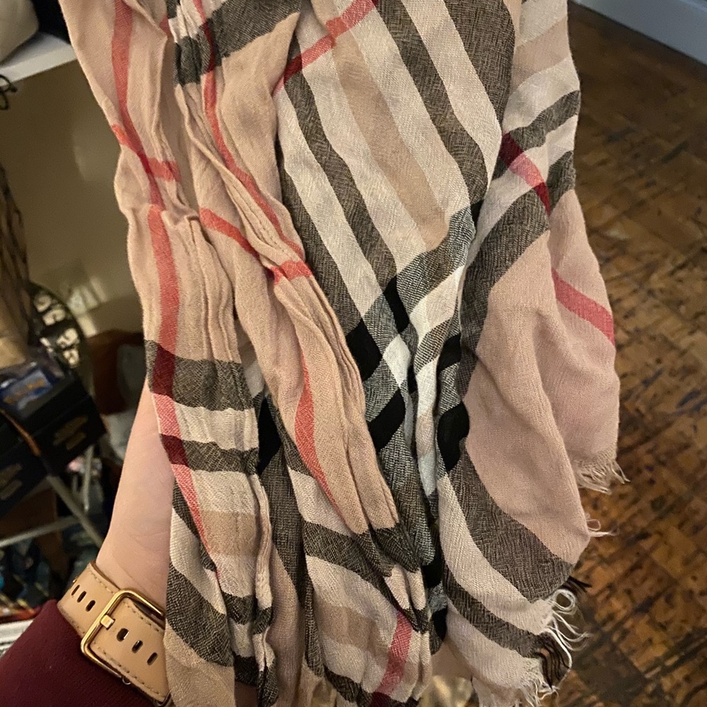 Long scarf